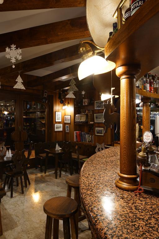 Hotel Al Caminetto Валтурненче Екстериор снимка