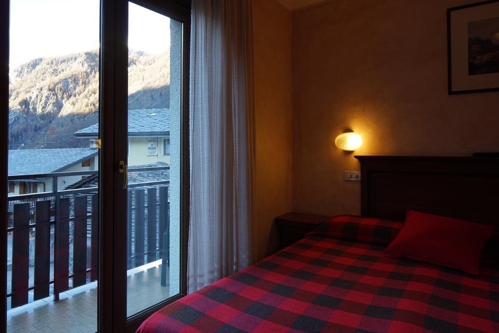 Hotel Al Caminetto Валтурненче Екстериор снимка