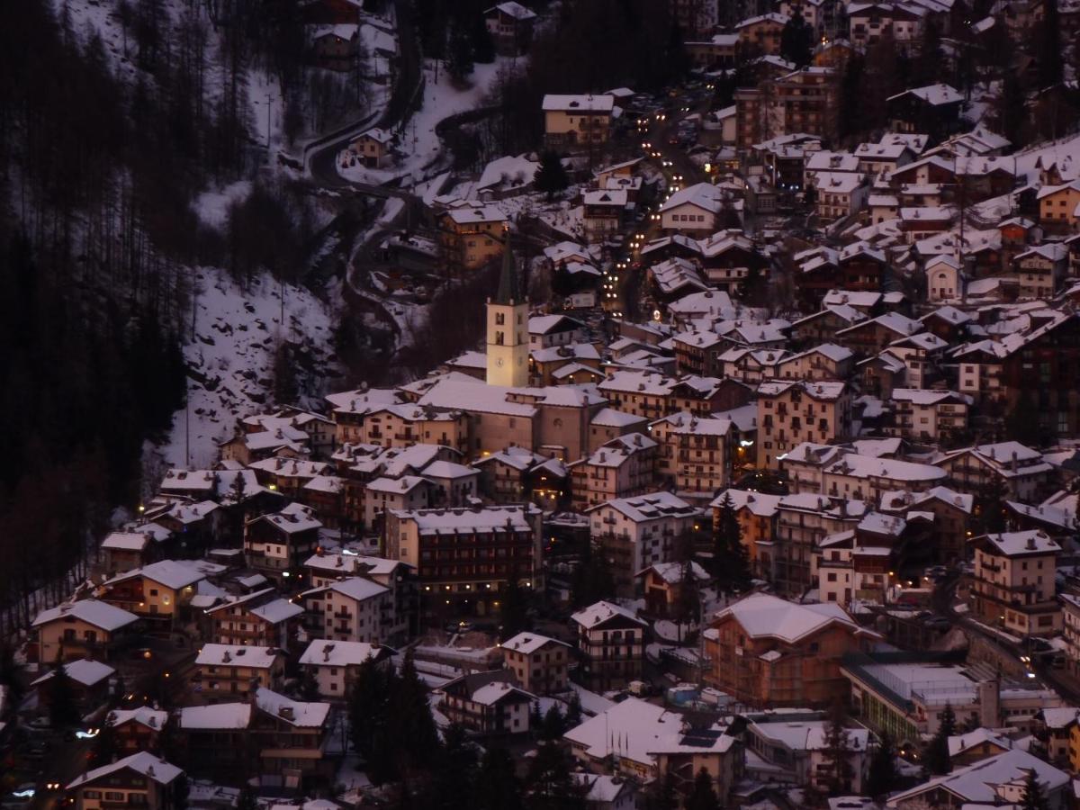 Hotel Al Caminetto Валтурненче Екстериор снимка